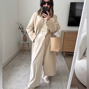 Oversized heavyweight coat